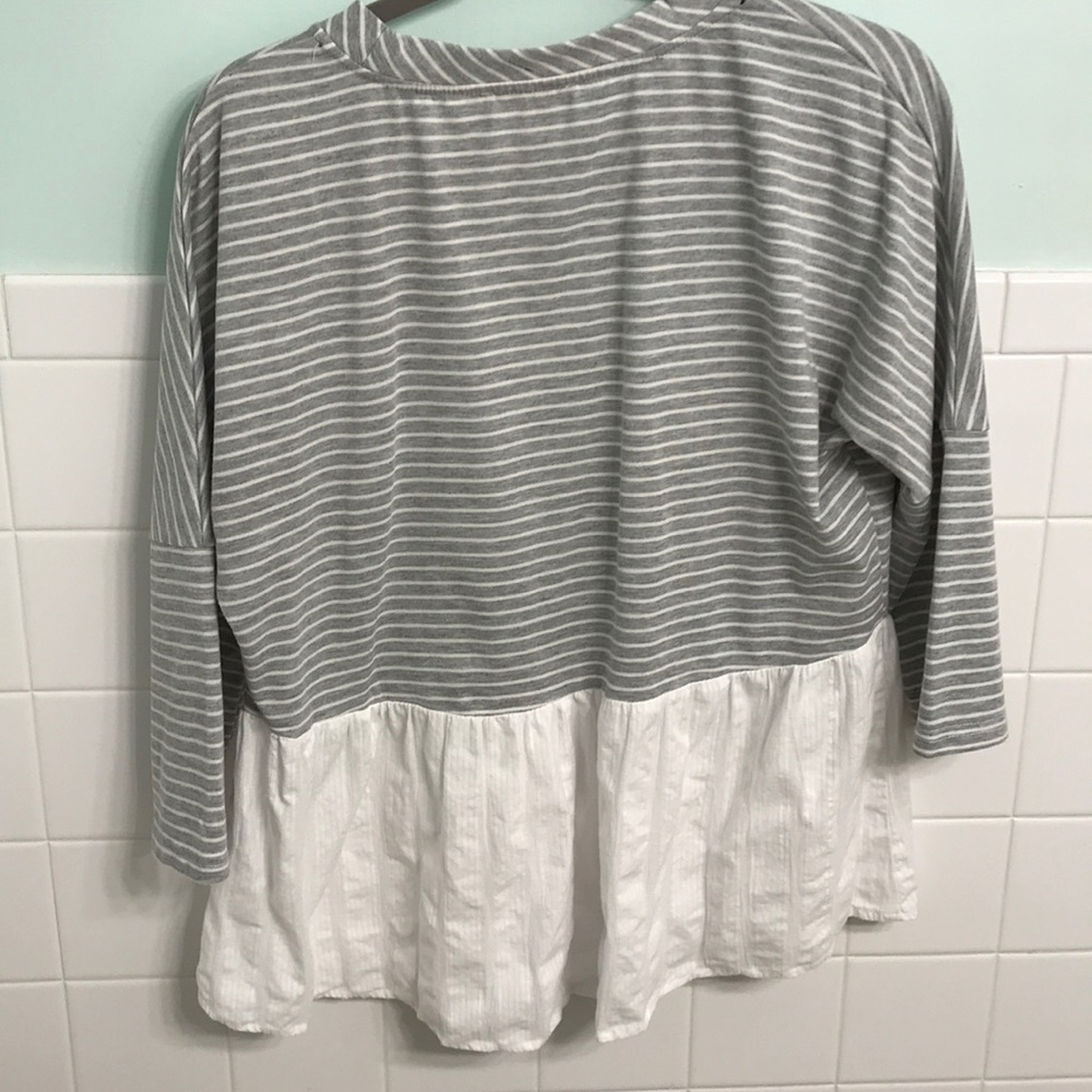 Adorable Blouse - Picture 2 of 2
